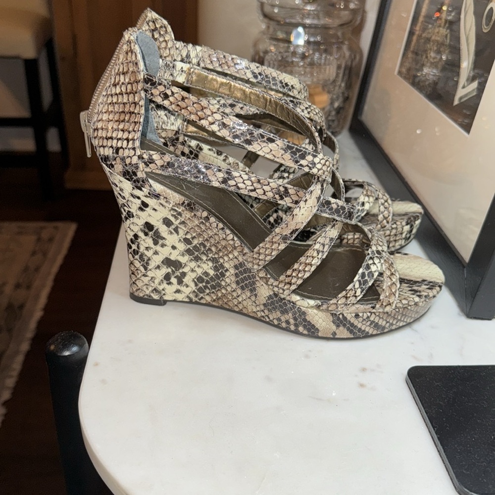 Snake skin platform shoes
